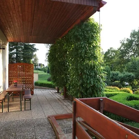 Ubytovani Na Hluboke * Hluboka nad Vltavou